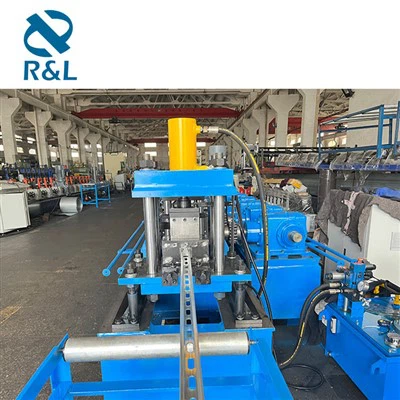 Mašina za formiranje valjaka od metala